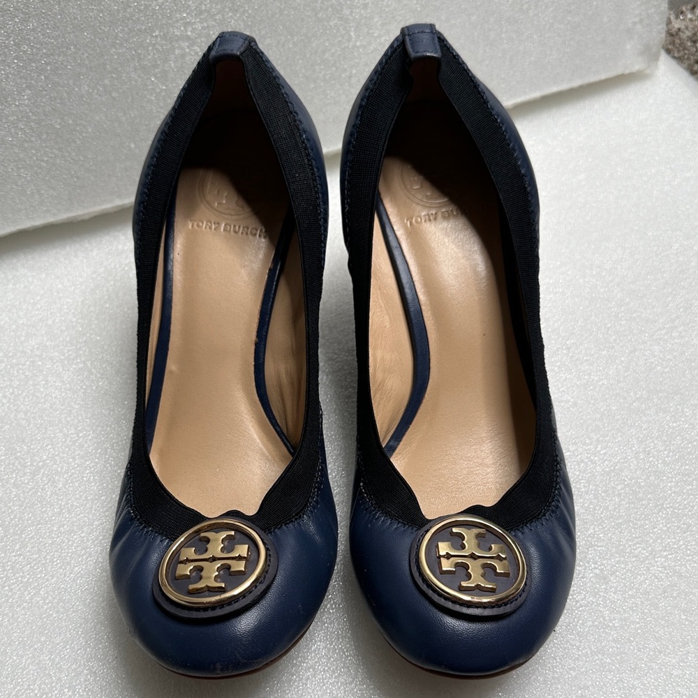 Tory Burch Navy and Black Heels leather wedge size 9.5